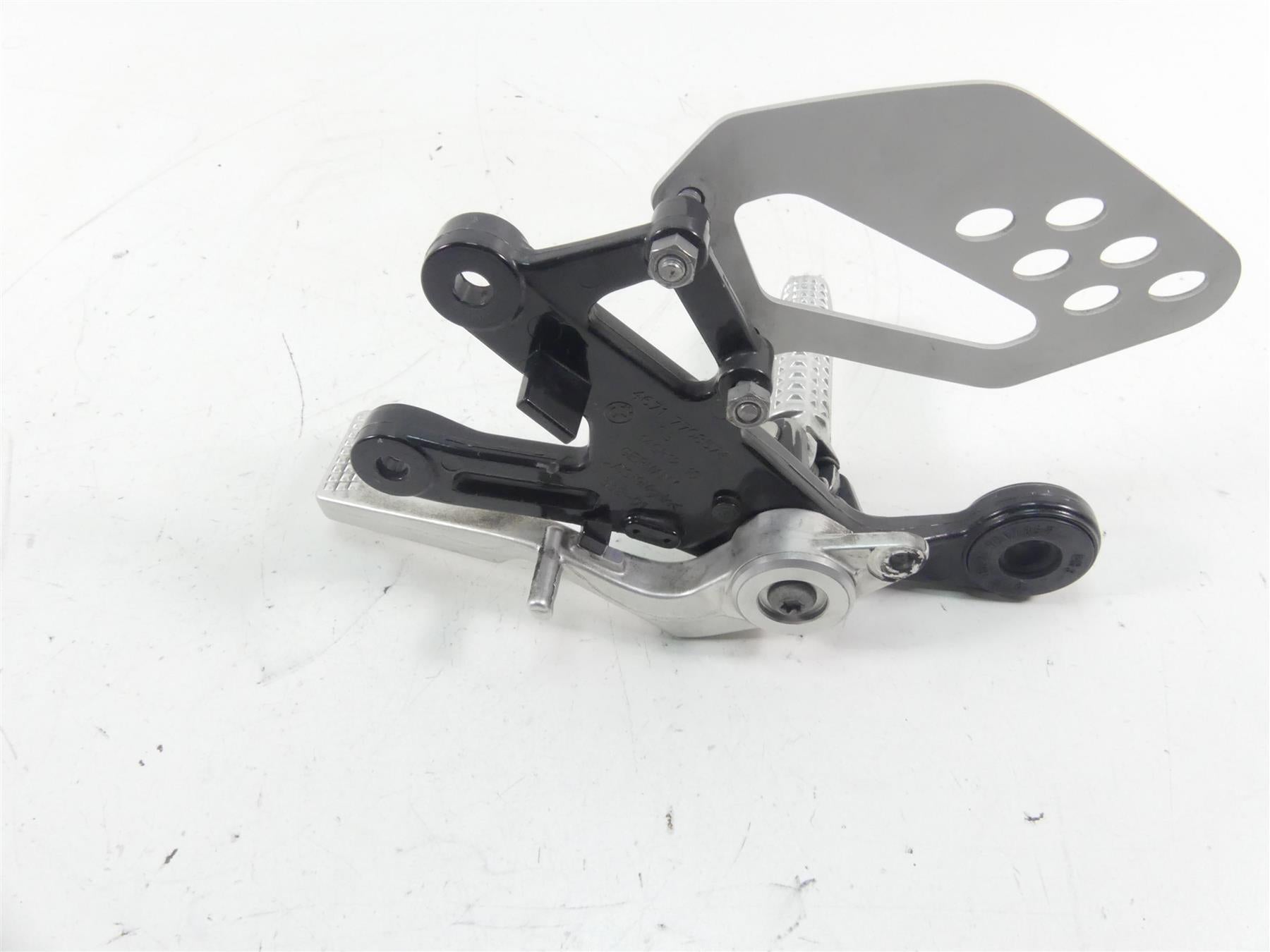 2012 BMW S1000RR K46 Right Foot Peg Footpeg Set & Brake Pedal 46717708574 {{ shop.shopifyCountryName }} - Mototech271
