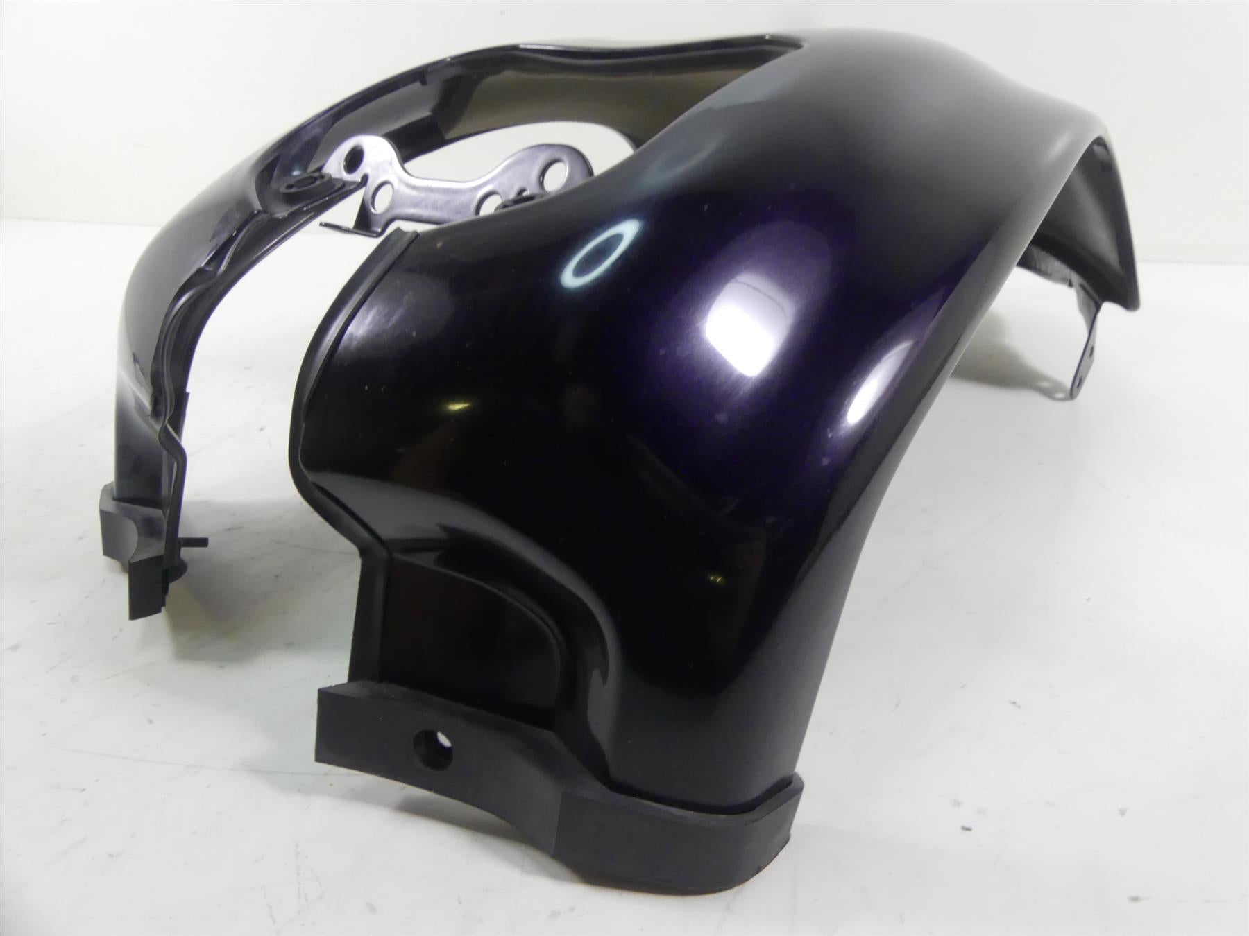 2013 Yamaha VMX17 V-Max 1700 Center Fuel Tank Air Box Cover - Nice 2S3-2171A-00 {{ shop.shopifyCountryName }} - Mototech271