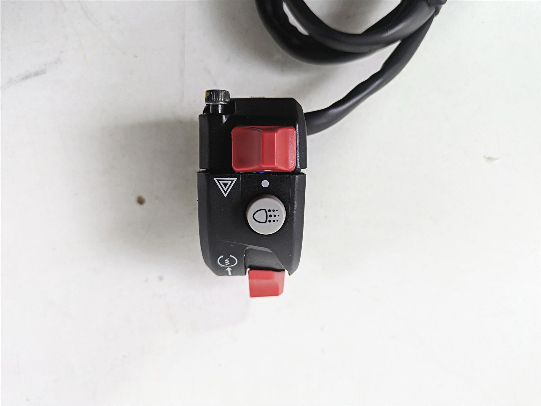 2022 Ducati Scrambler Desert Sled Right Hand Start Stop Control Switch 65010241D {{ shop.shopifyCountryName }} - Mototech271