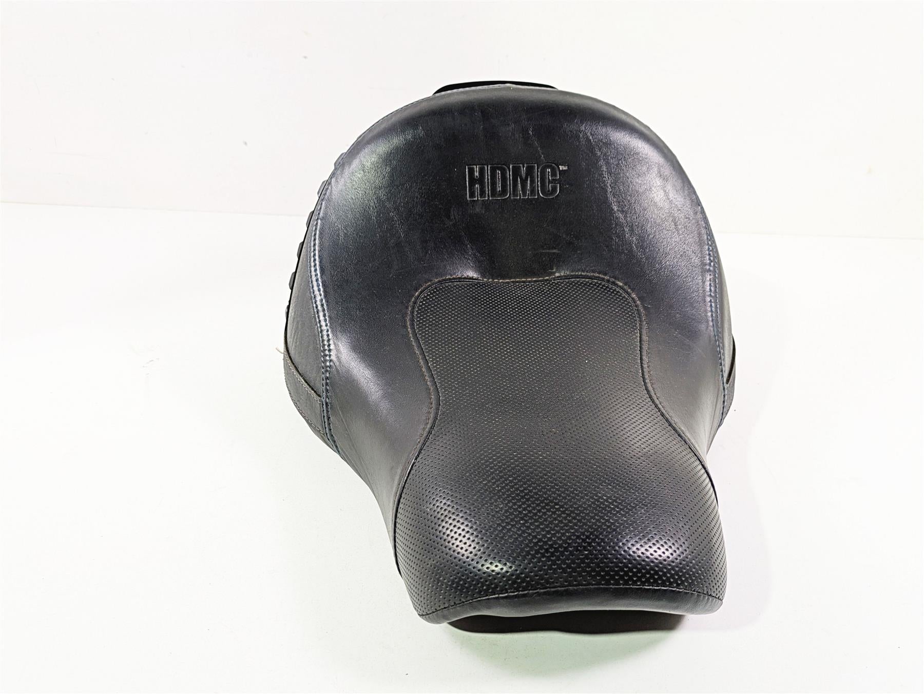 2018 Harley FLHCS Softail Heritage 115th Front Rider Driver Seat HDMC 52000271 {{ shop.shopifyCountryName }} - Mototech271