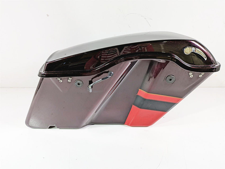 2017 Harley Touring FLHTKSE CVO E-Glide Left Saddlebag Black Garnet 90200414 {{ shop.shopifyCountryName }} - Mototech271