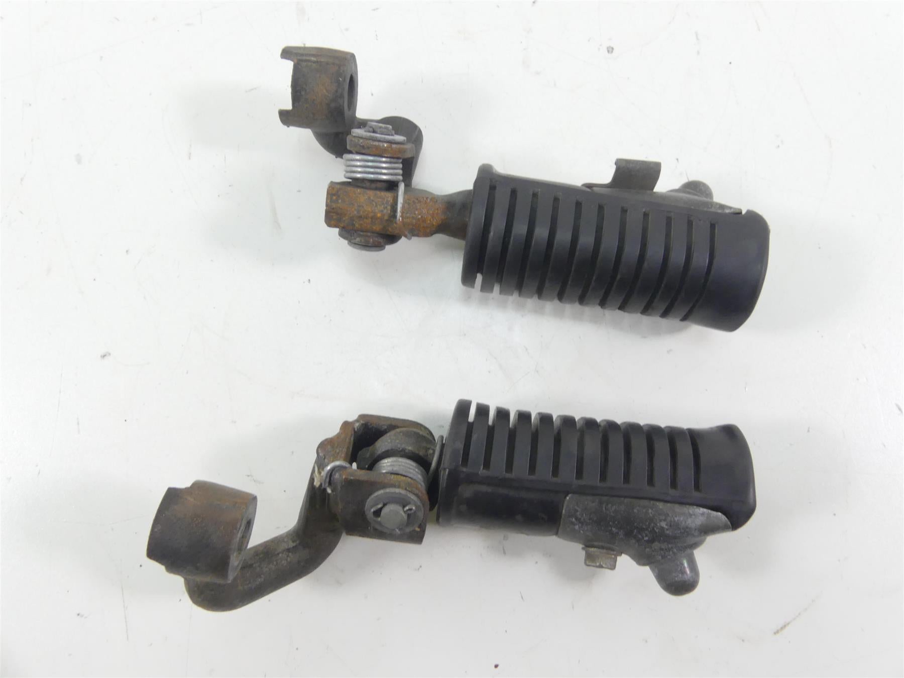1977 Honda CB750 A Four Hondamatic Front Footpeg Foot Peg Set 50640-393-770ZA {{ shop.shopifyCountryName }} - Mototech271