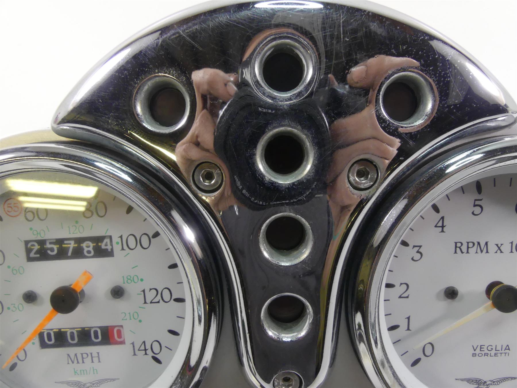 2001 Moto Guzzi California Sp 1100 Speedometer Gauge Housing Set 25K GU02762400 {{ shop.shopifyCountryName }} - Mototech271