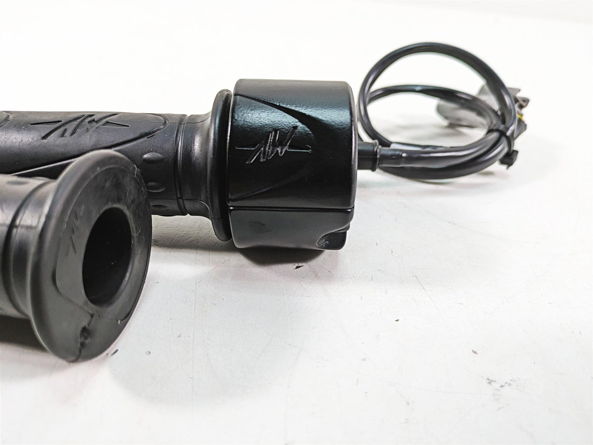 2017 Mv Agusta Dragster 800 Ride Fly By Wire Throttle Hand Grip 8A00B5444 {{ shop.shopifyCountryName }} - Mototech271