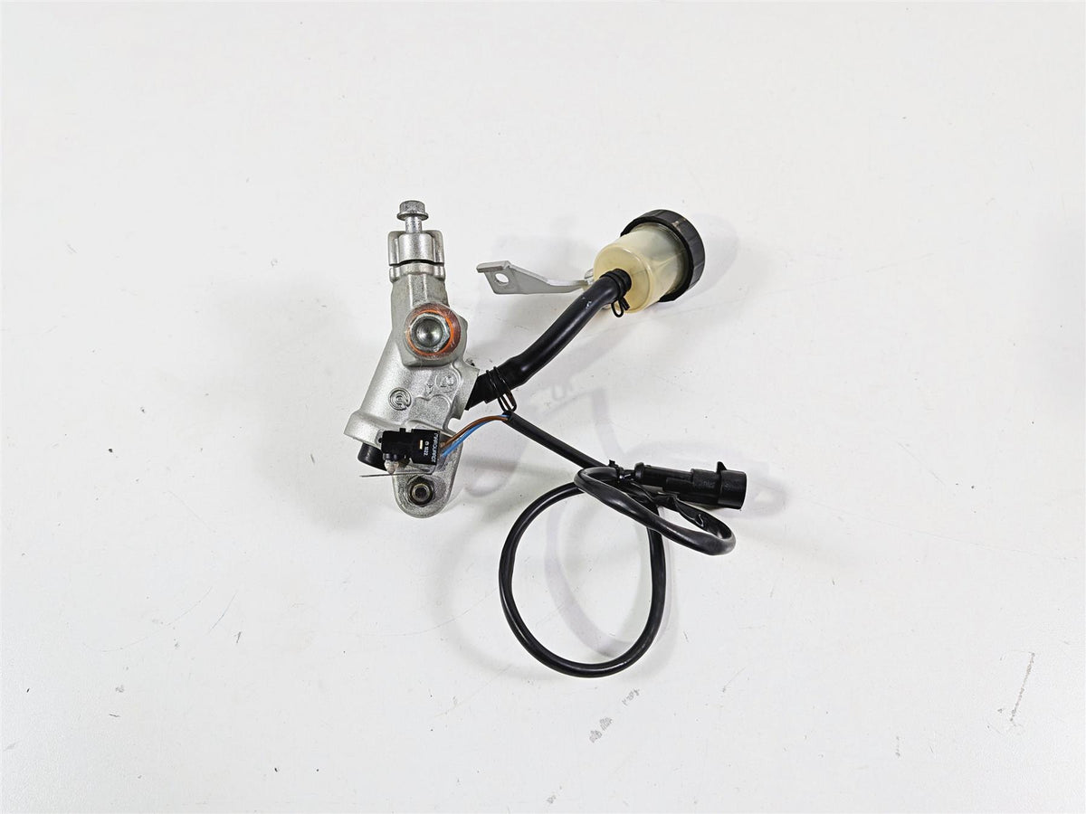 2008 Aprilia RSVR 1000 Factory Clutch Radial Master Cylinder Brembo AP8176193 {{ shop.shopifyCountryName }} - Mototech271