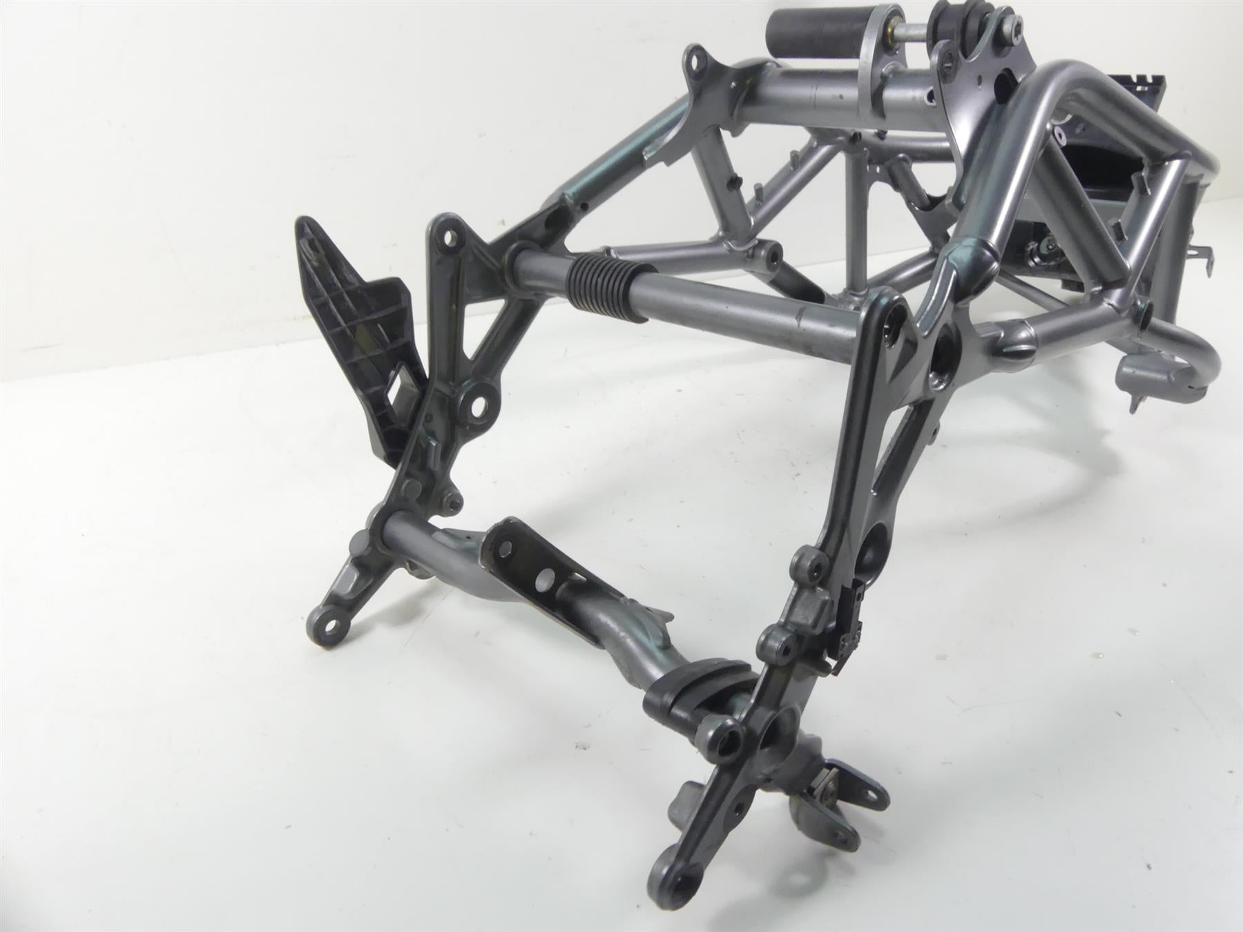 2017 BMW F800GS K72 Straight Main Chassis Frame Slvg 46511600237 {{ shop.shopifyCountryName }} - Mototech271