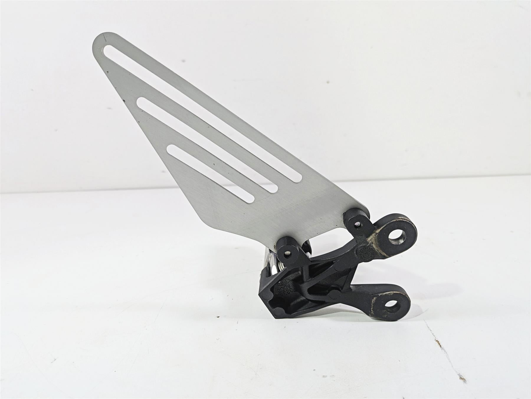 2023 Kawasaki ZX1400 ZX14R Ninja Front Left Rider Foot Peg Footpeg 35063-1337 {{ shop.shopifyCountryName }} - Mototech271