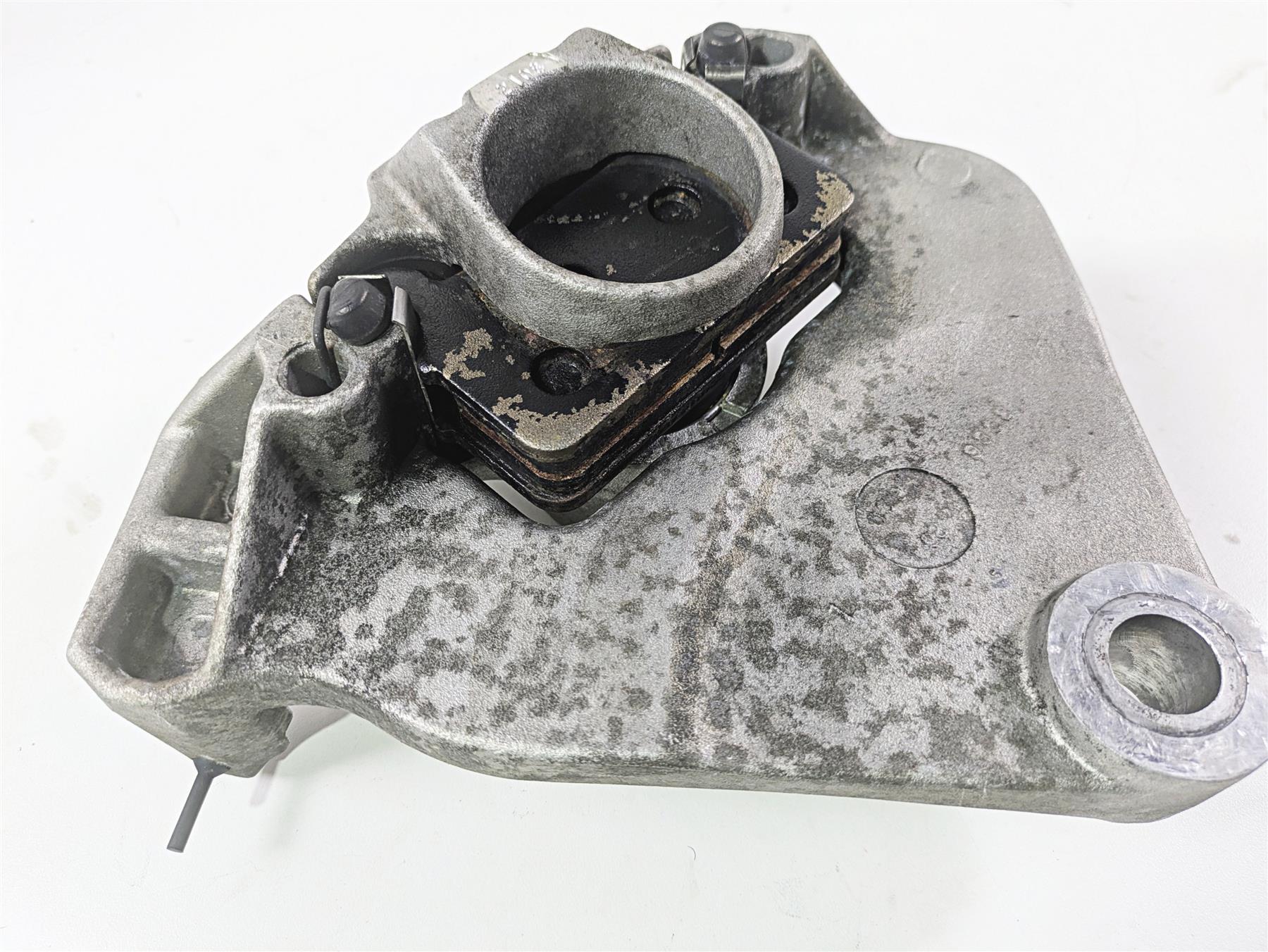 1999 Harley Touring FLHTCUI E-Glide Rear Brake Caliper & Bracket 44050-87 {{ shop.shopifyCountryName }} - Mototech271