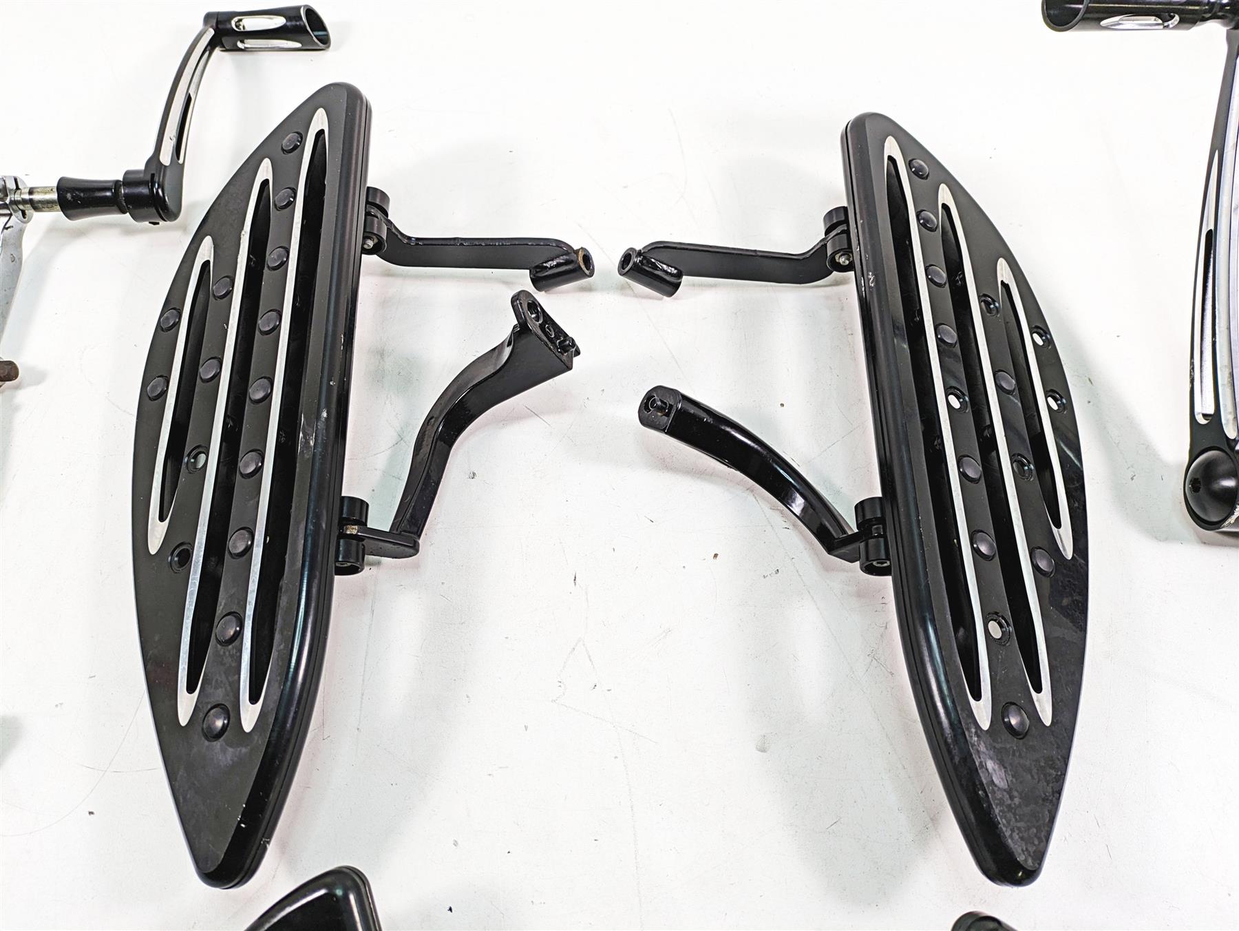 2019 Harley Touring FLHX Street Glide CNC Cut Front Rear Floor Board Pedal Set {{ shop.shopifyCountryName }} - Mototech271