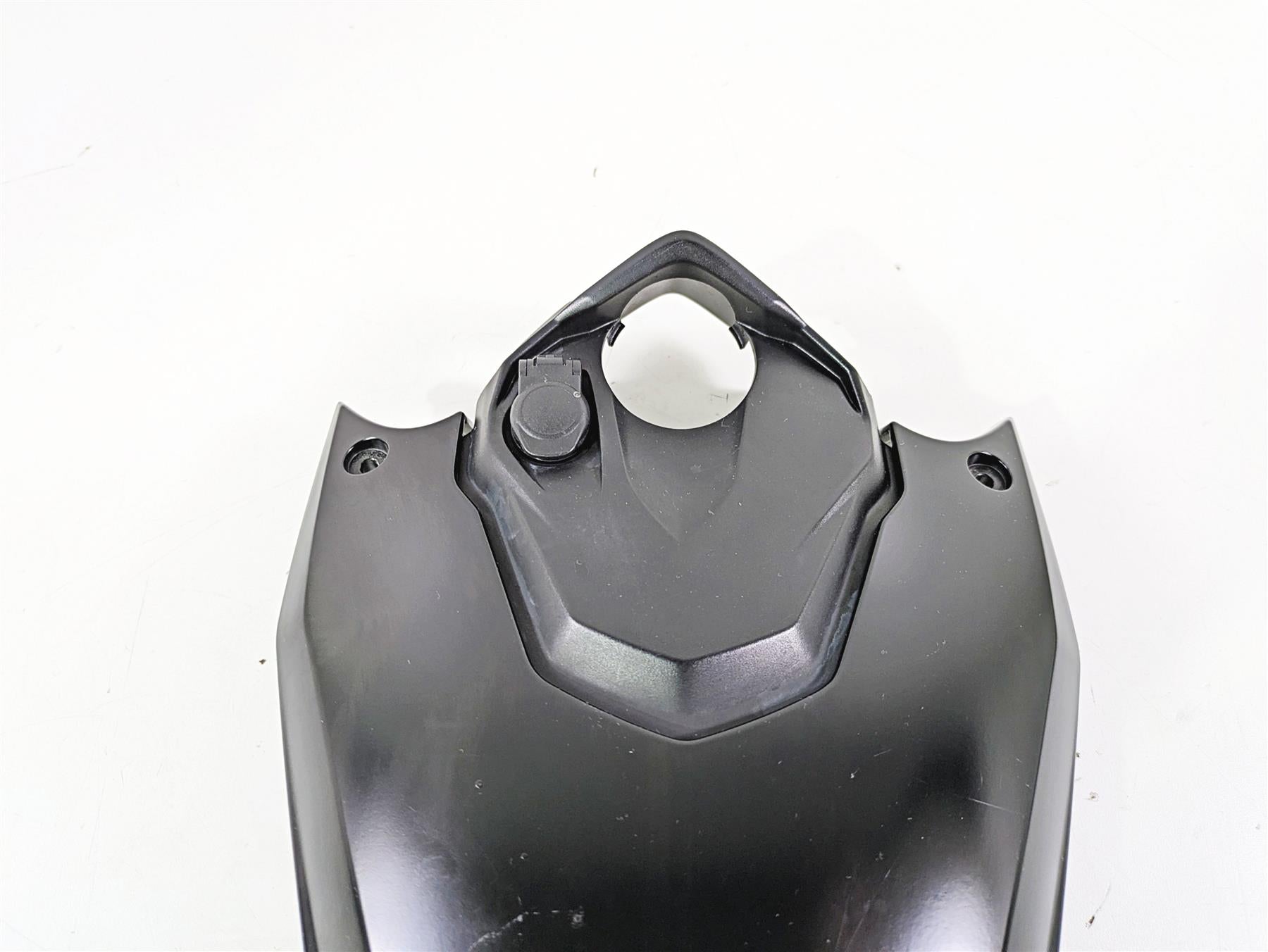 2017 BMW F800GS Adv K75 Upper Tank Center Cover Fairing 46638554365 {{ shop.shopifyCountryName }} - Mototech271