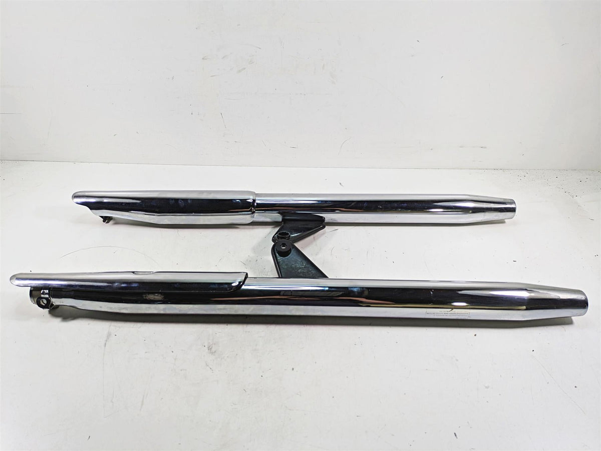 2011 Triumph America Exhaust Pipe Muffler Silencer Set T2206423 {{ shop.shopifyCountryName }} - Mototech271