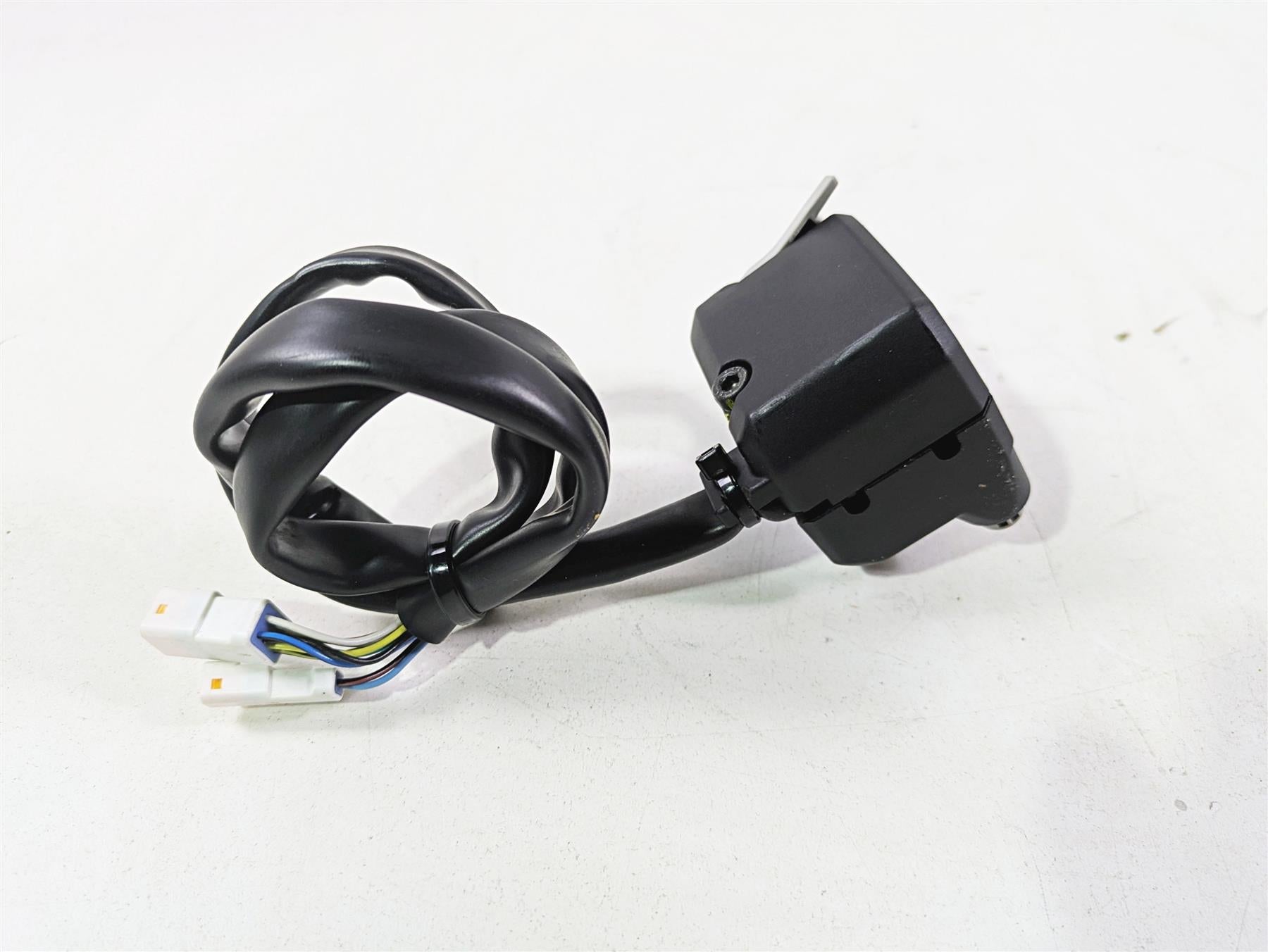 2022 Ducati Scrambler Desert Sled Left Hand Turn Signal Control Switch 65110271C {{ shop.shopifyCountryName }} - Mototech271