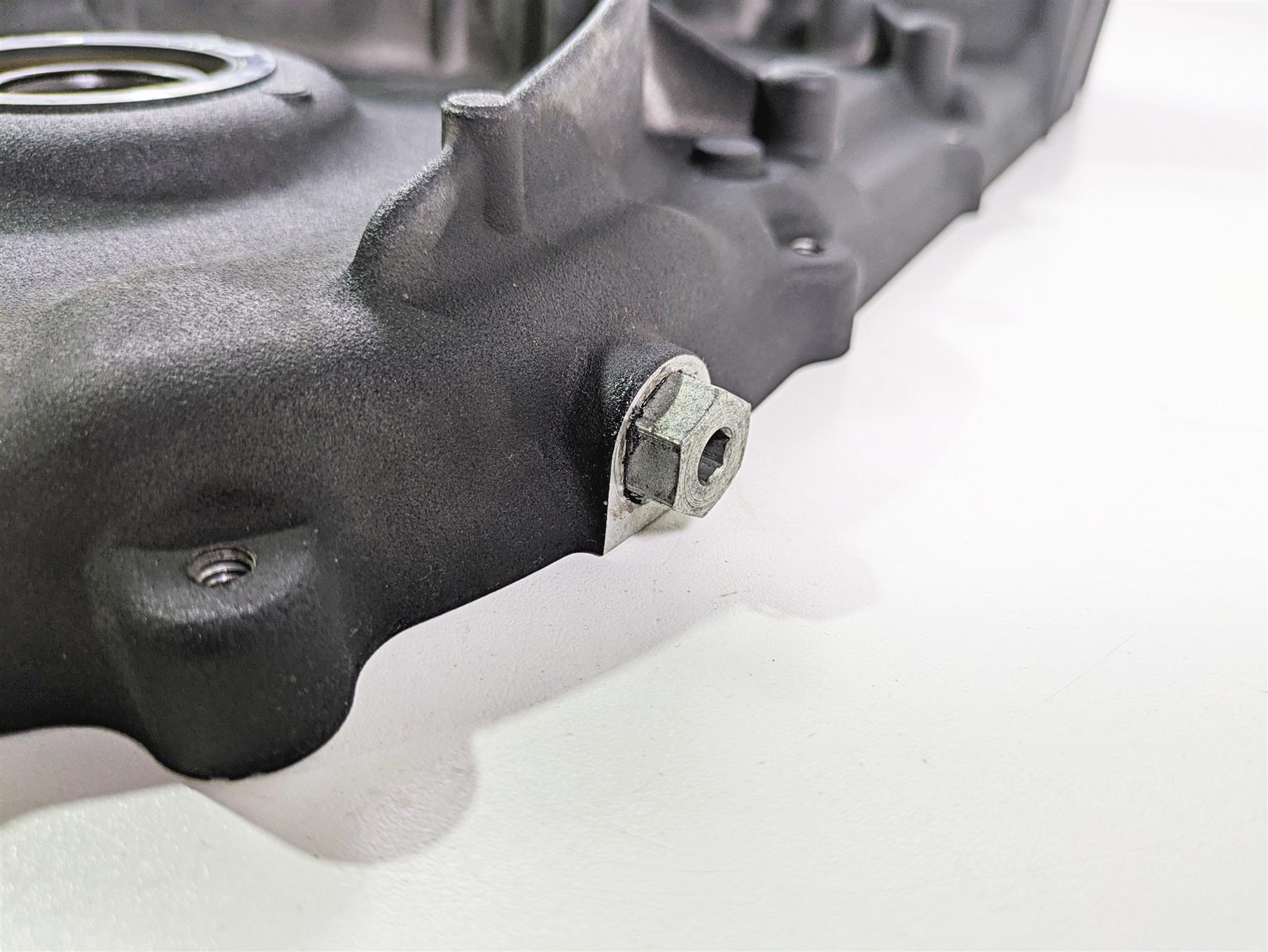 2014 Harley FXDF Dyna Fat Bob Inner Primary Drive Clutch Cover 60681-06C {{ shop.shopifyCountryName }} - Mototech271