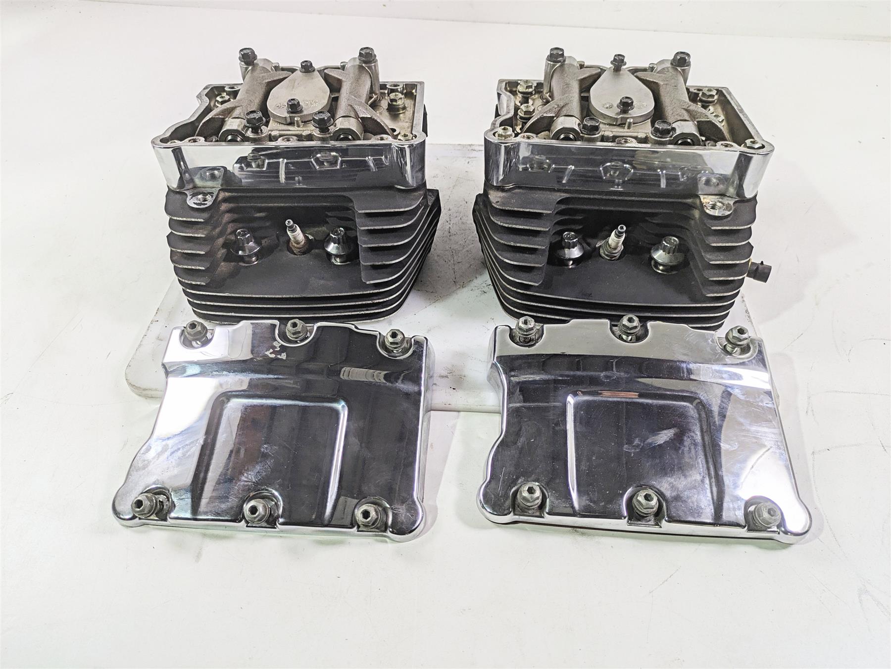 2008 Harley FXDL Dyna Low Rider 105TH Cylinderhead Cylinder Head Set 17178-06A {{ shop.shopifyCountryName }} - Mototech271
