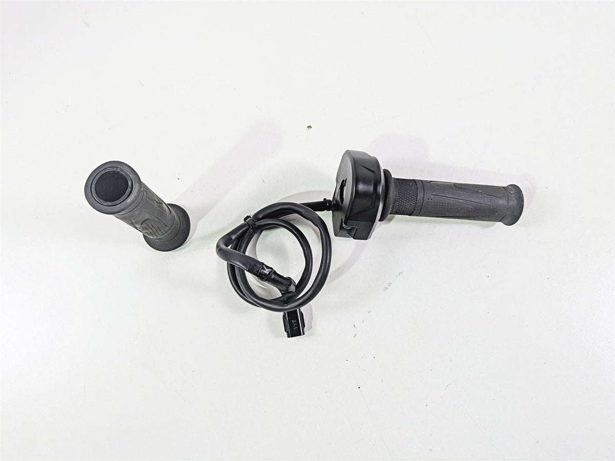 2024 Triumph Street Triple 765 R Fly By Wire Throttle Grip Sensor T2043055 {{ shop.shopifyCountryName }} - Mototech271
