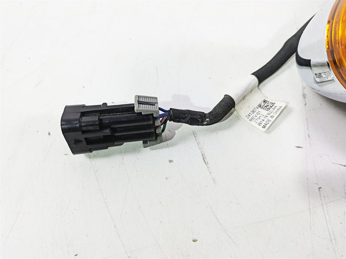 2018 Indian Chieftain Limited Chrome Taillight Blinker Plate Holder Set 5138445 {{ shop.shopifyCountryName }} - Mototech271