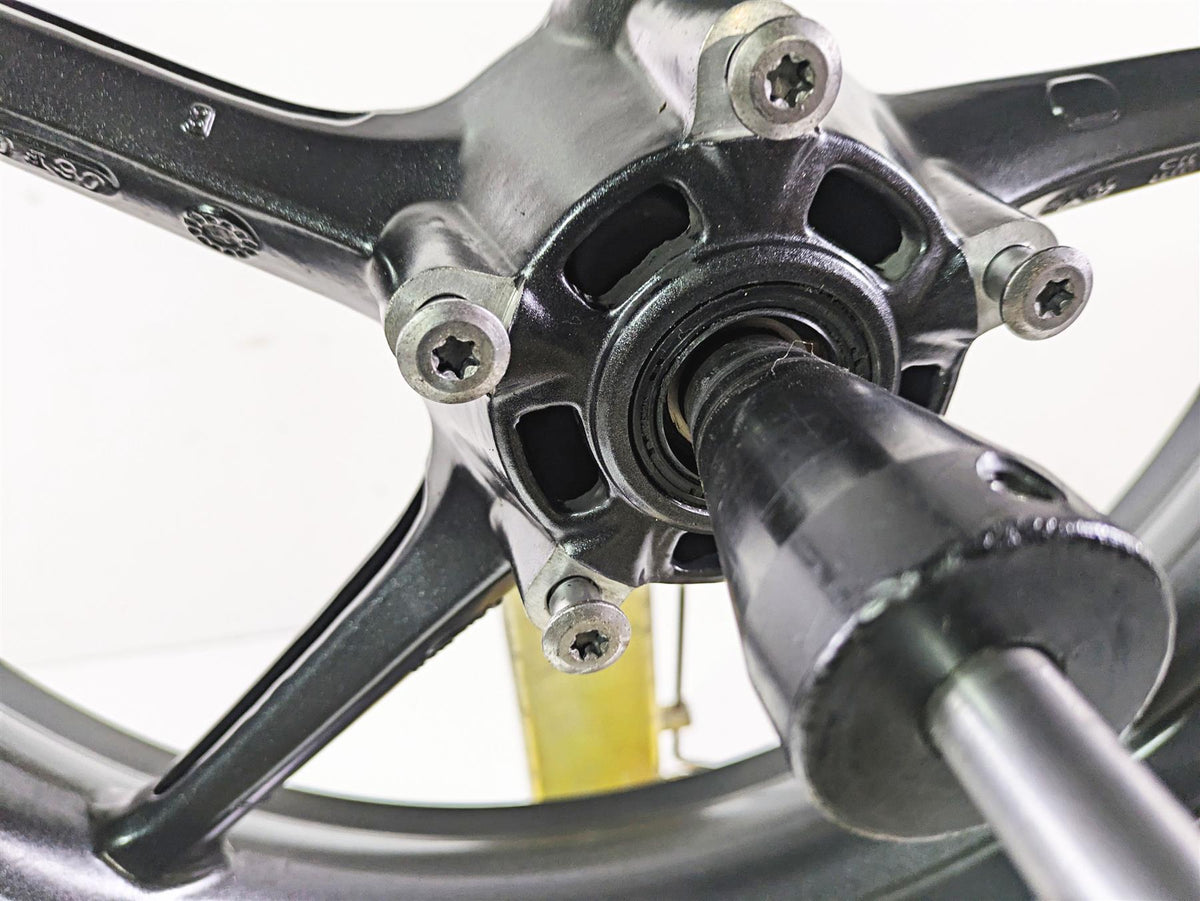 2012 Triumph Daytona 675 Straight 17x3.5 Front Wheel Rim Graphite T2000618 {{ shop.shopifyCountryName }} - Mototech271