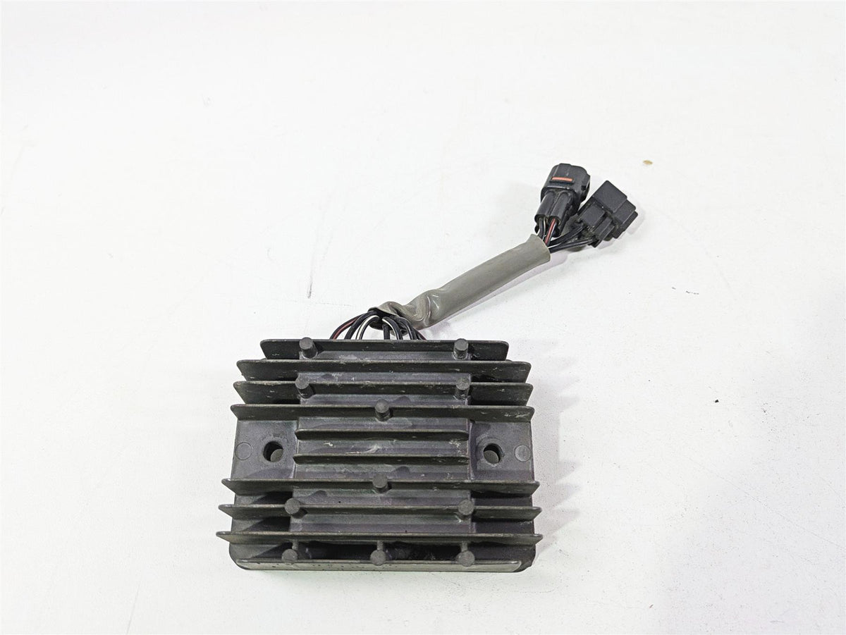 2006 Suzuki GSXR1000 K6 Voltage Regulator Rectifier 32800-41G00 32800-47H00 {{ shop.shopifyCountryName }} - Mototech271