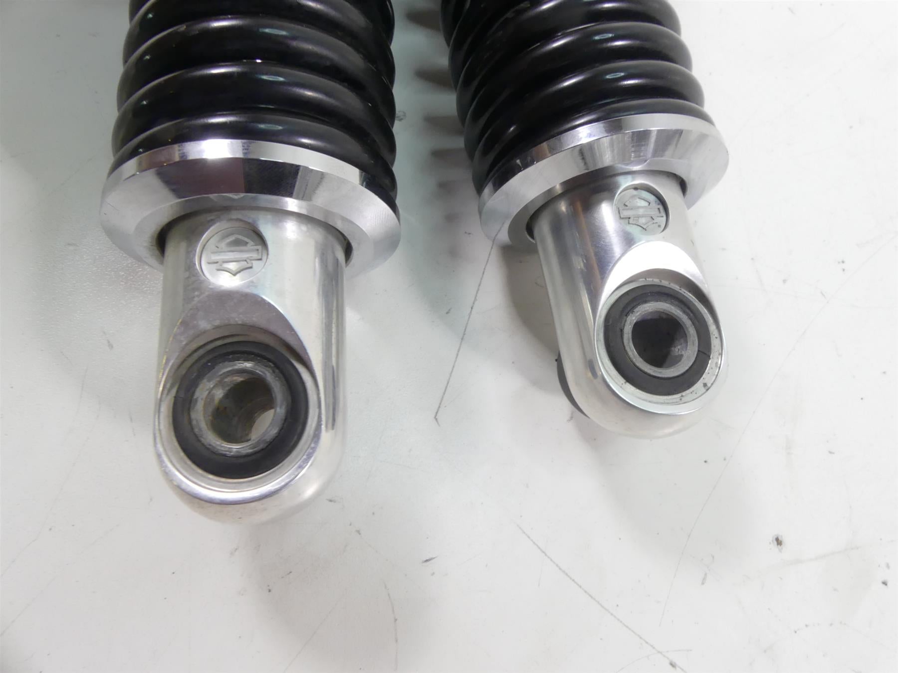 2013 Harley Davidson VRSCF Muscle Rear Shocks Damper 13" No Leaks 54617-09 {{ shop.shopifyCountryName }} - Mototech271