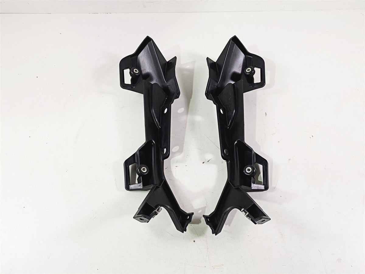 2016 Moto Guzzi Stelvio 1200 8V NTX Saddlebag Holder Bracket Set 886206 886207 {{ shop.shopifyCountryName }} - Mototech271