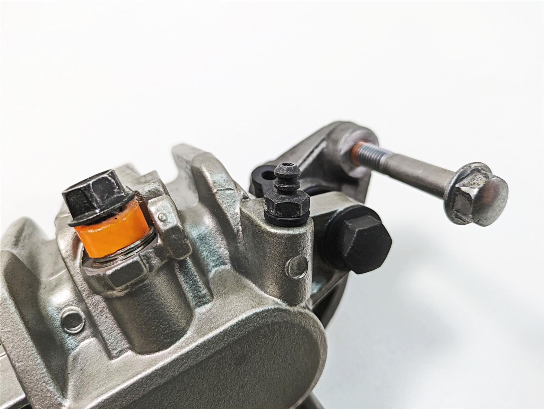 2006 Honda V-Twin VTX1300 R Nissin Front Brake Caliper 45250-MEM-671 {{ shop.shopifyCountryName }} - Mototech271