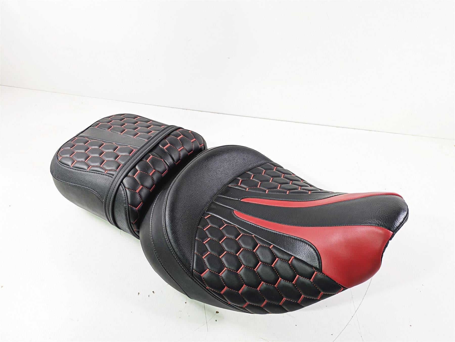 2019 Indian Chieftain Limited CC Rider Seat Saddle Red FS04-07-RD {{ shop.shopifyCountryName }} - Mototech271