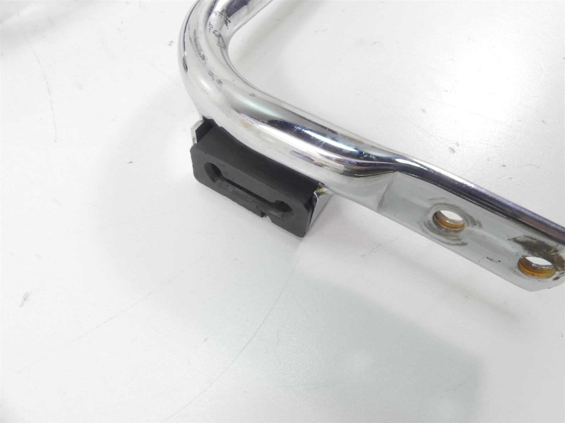 2005 Harley Touring FLHRSI Road King Saddlebag Guard Support Rail Set 49206-04 {{ shop.shopifyCountryName }} - Mototech271