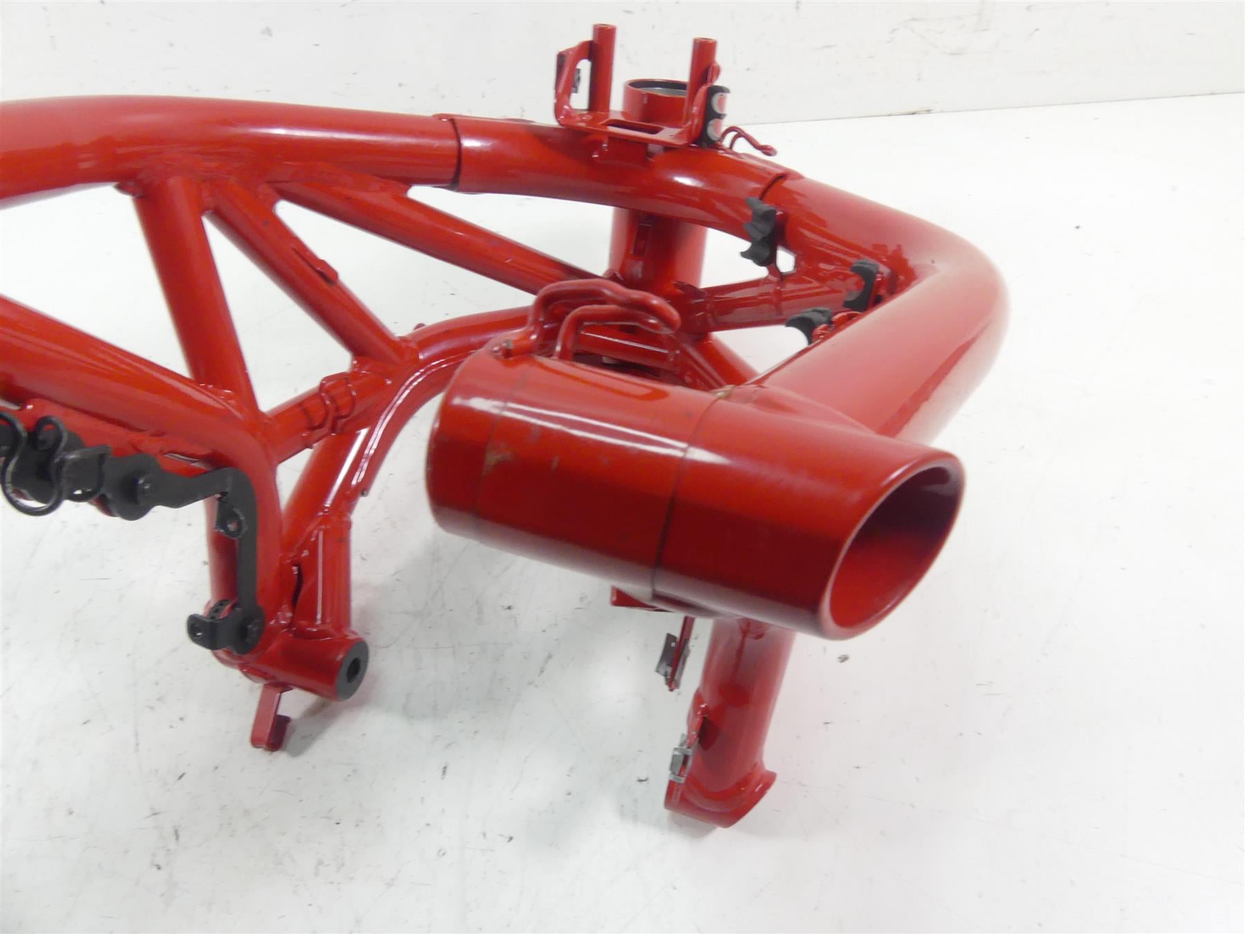 2017 Ducati 939 S Supersport Straight Main Frame Chassis With California Clean Title 47018001CA 47018001CB {{ shop.shopifyCountryName }} - Mototech271