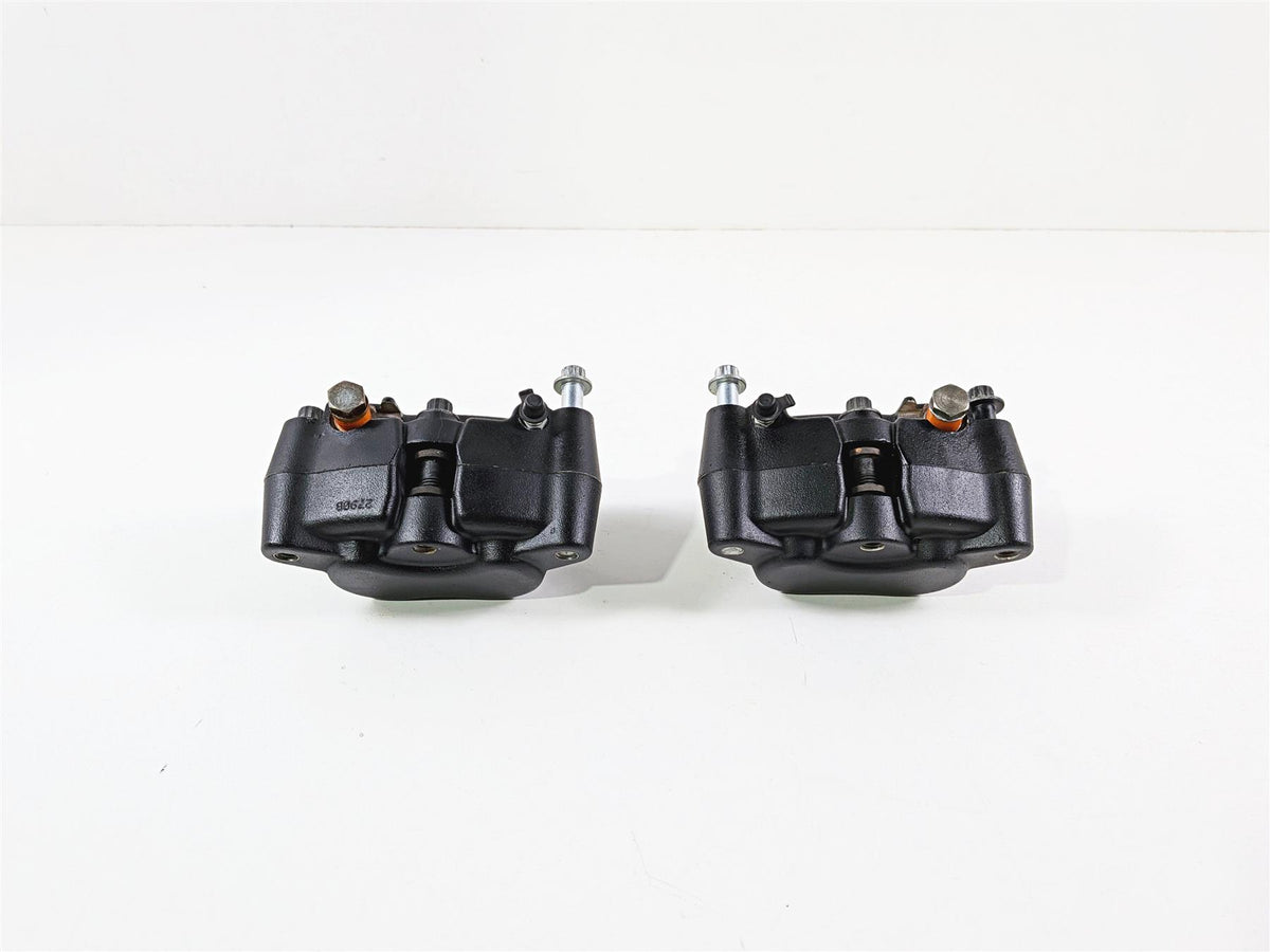 2011 Harley FXDF Dyna Fat Bob Dual Front Brake Caliper Set 44046-08 {{ shop.shopifyCountryName }} - Mototech271