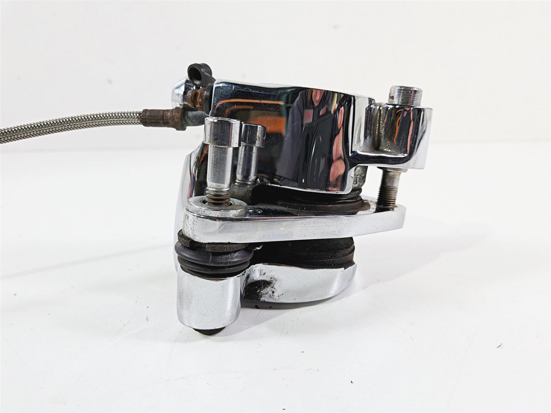 1996 Harley FLSTC Softail Heritage Front Brake Caliper Chrome READ 44046-84C {{ shop.shopifyCountryName }} - Mototech271