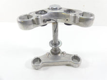 Load image into Gallery viewer, 1999 Harley Dyna FXDL Low Rider Upper &amp; Lower Triple Tree 39mm 45739-87 45598-90B | Mototech271
