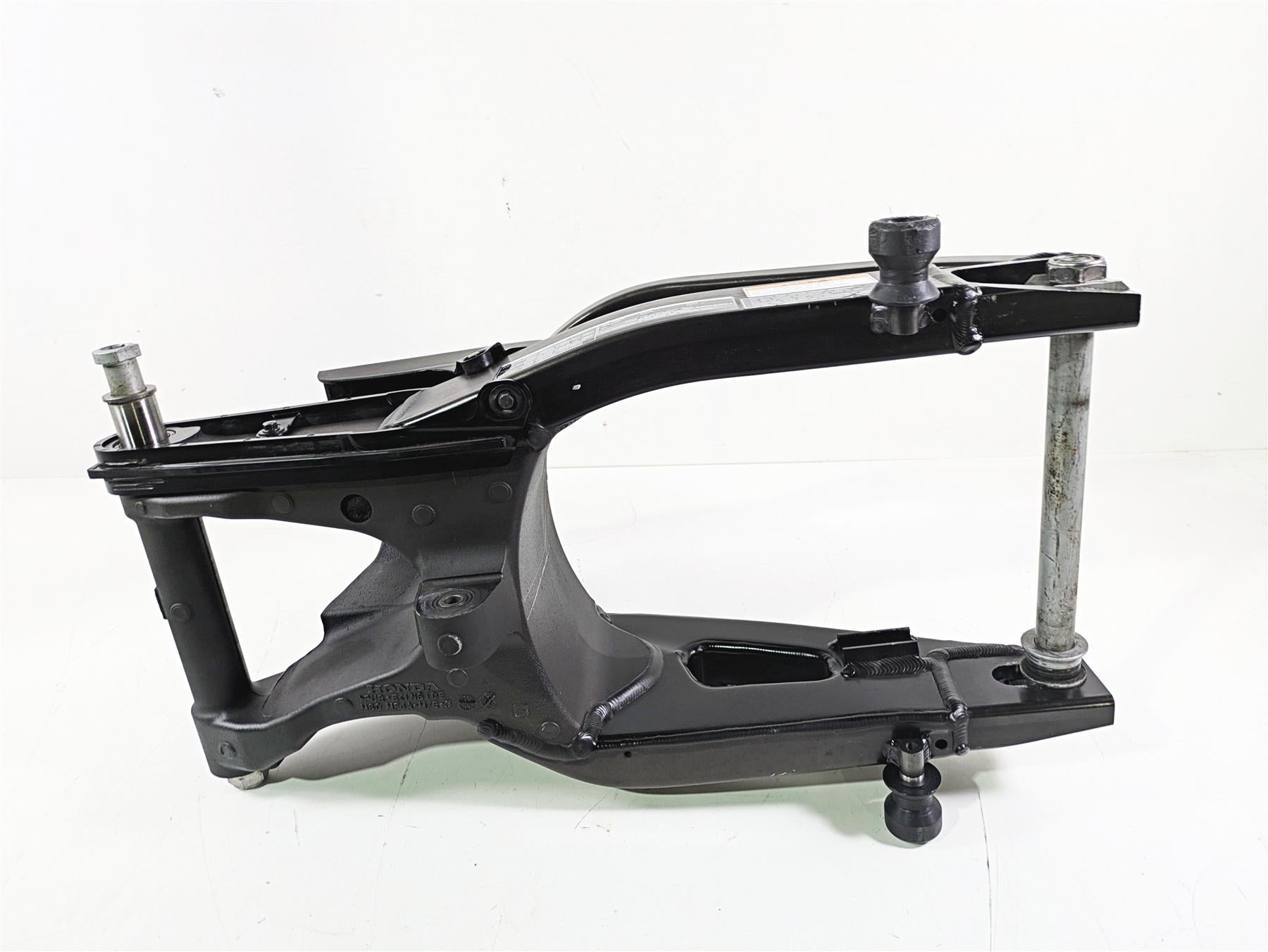 2017 Honda CBR600RR Straight Rear Swing Arm Swingarm & Axle 52200
