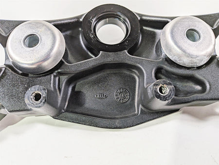 2019 Triumph Speed Triple RS 1050 Upper Triple Tree Steering Clamp T2042324 {{ shop.shopifyCountryName }} - Mototech271