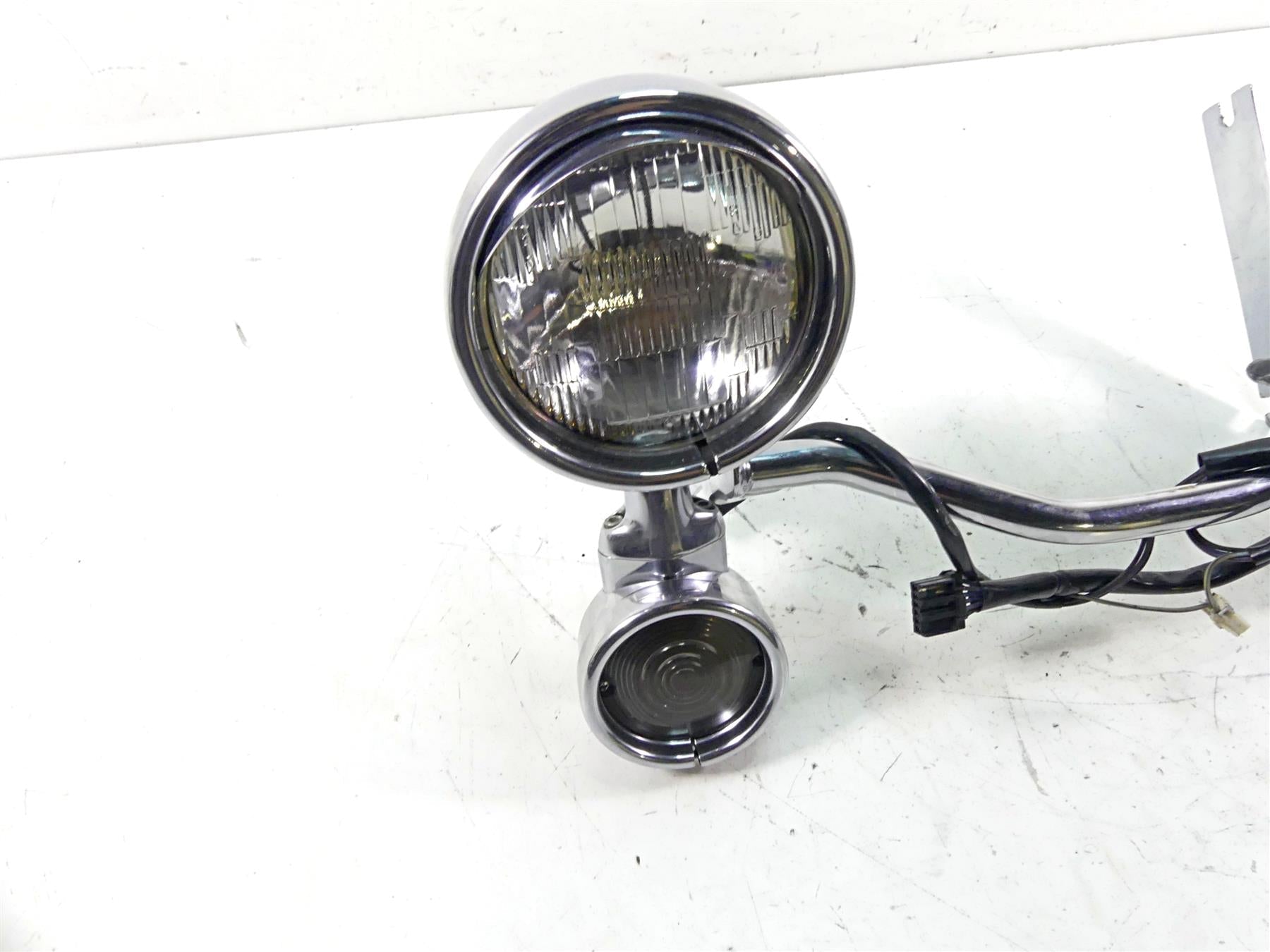 2002 Harley Touring FLHTC Electra Glide Front Spot Light Blinker Set ...