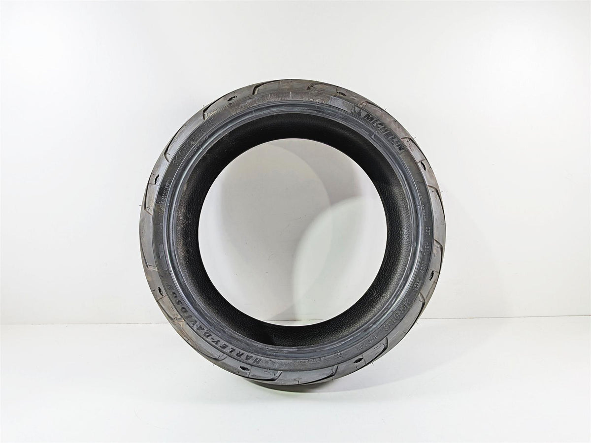 Used Rear Motorcycle Tire Michelin Scorcher 11" 240/40R18 43189-11 {{ shop.shopifyCountryName }} - Mototech271