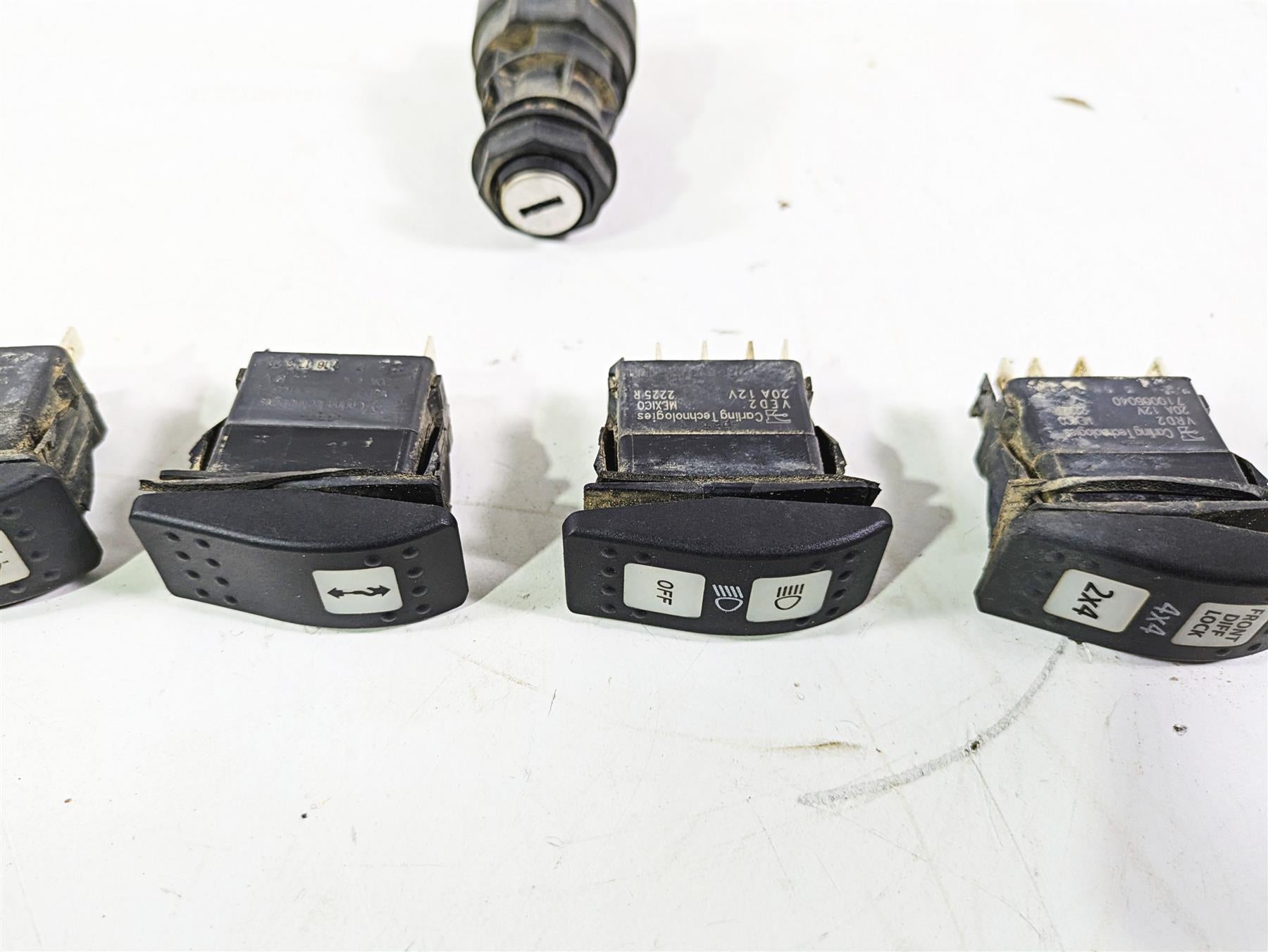2022 Can-Am Defender XMR HD10 Ignition Switch Key Light Awd Switch Set 710007324 {{ shop.shopifyCountryName }} - Mototech271