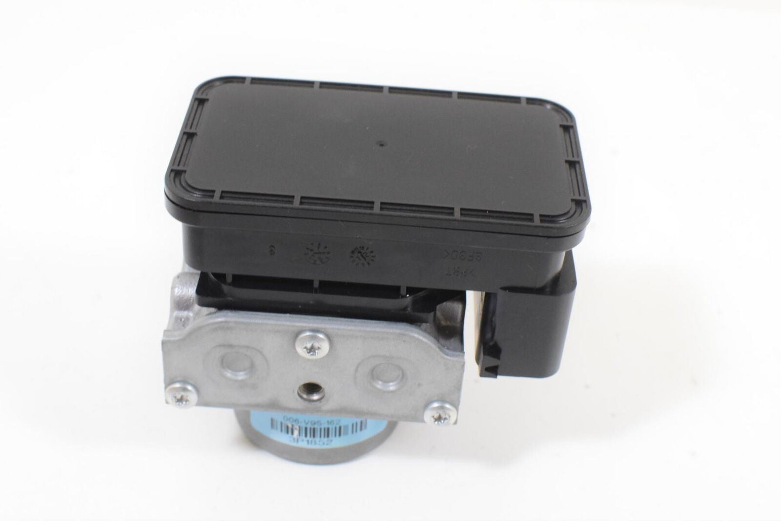 2013 Triumph Street Triple 675 R NISSIN ABS Brake Module Pump Unit T2021487 | Mototech271