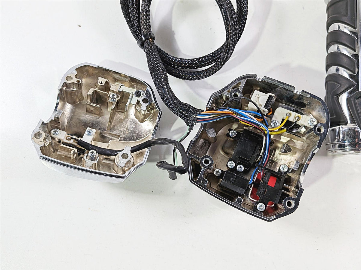 2015 Indian Chieftain Right Hand Chrome Start Stop Control Switch - Read 2413027-Mototech271