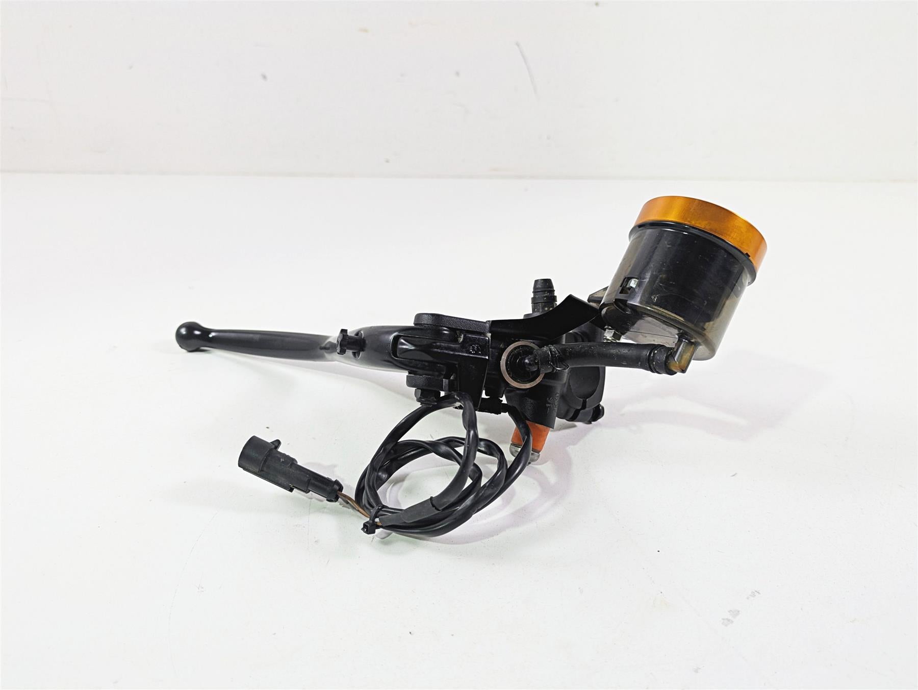 2018 KTM 1290 Super Duke R Front Brake Radial Master Cylinder 61313029000 {{ shop.shopifyCountryName }} - Mototech271
