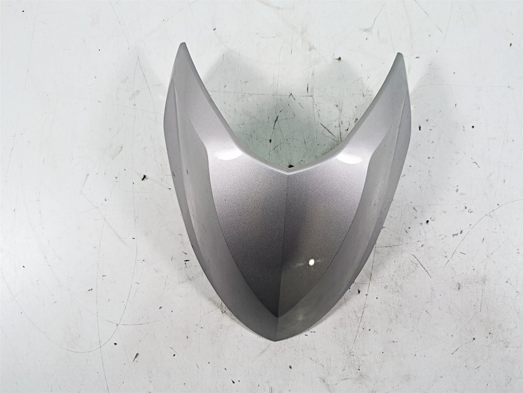2007 BMW R1200RT K26 Front Fender Cap Cover Fairing Titan Silver 46617682904 {{ shop.shopifyCountryName }} - Mototech271