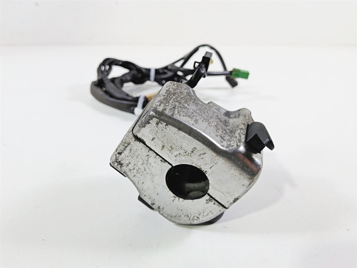 2012 Yamaha XV1900 Raider S Left Hand Control Switch Light Blinker 5C7-83972-10 {{ shop.shopifyCountryName }} - Mototech271