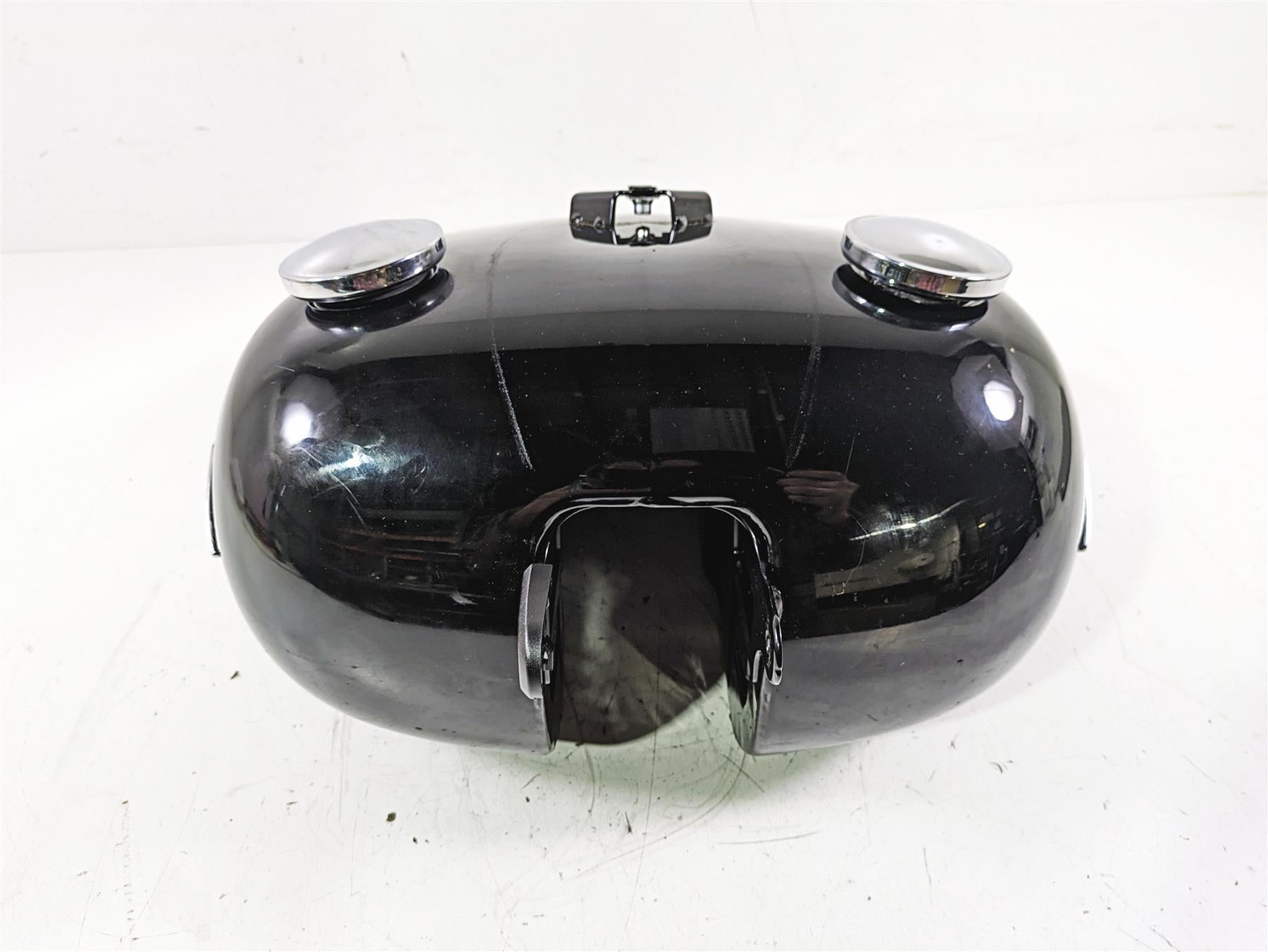 2021 Harley Softail FLSL Slim Fuel Gas Petrol Tank 61000674 {{ shop.shopifyCountryName }} - Mototech271