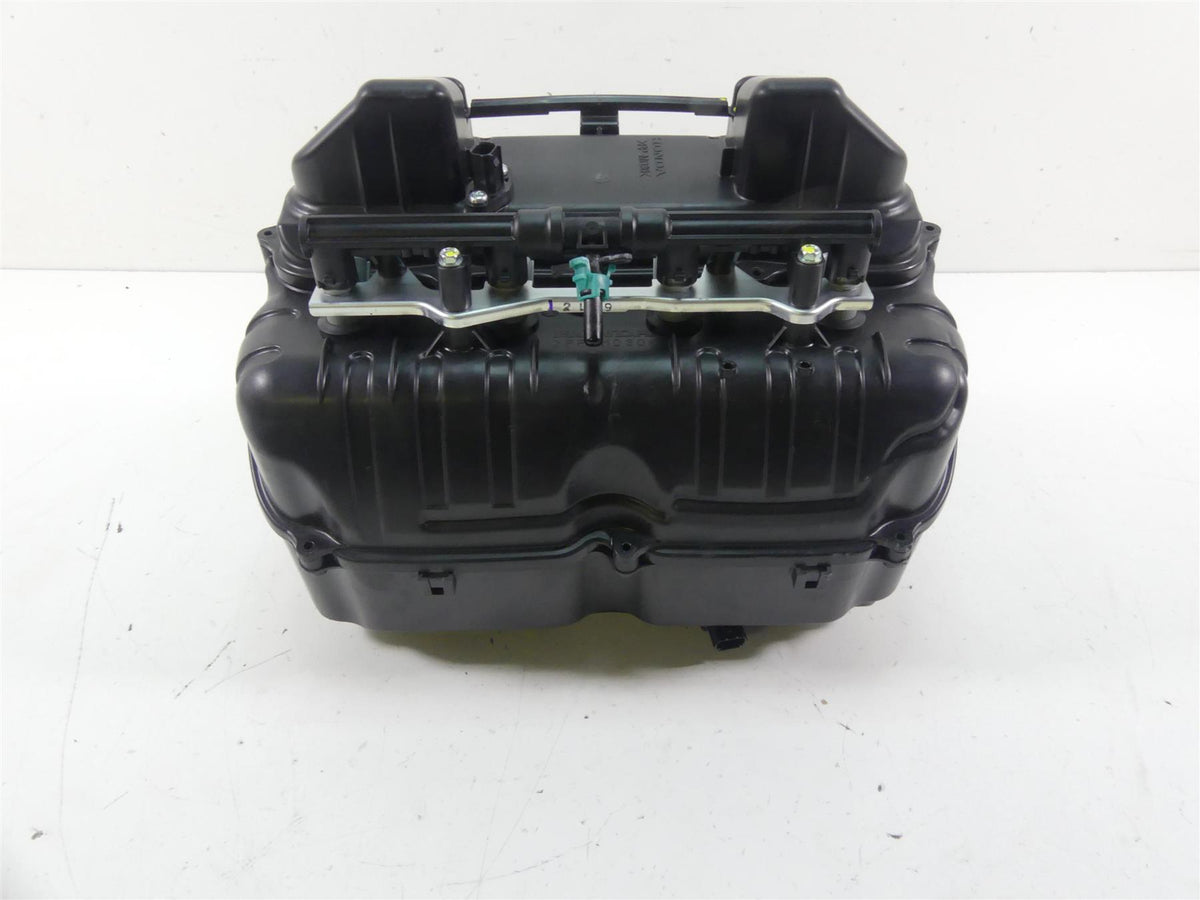 2021 Honda CBR600RR Air Box Filter Cleaner Breather & Injectors 17220-MFJ-D00 {{ shop.shopifyCountryName }} - Mototech271