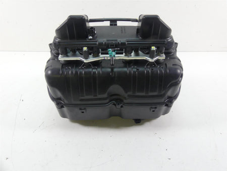 2021 Honda CBR600RR Air Box Filter Cleaner Breather & Injectors 17220-MFJ-D00 {{ shop.shopifyCountryName }} - Mototech271