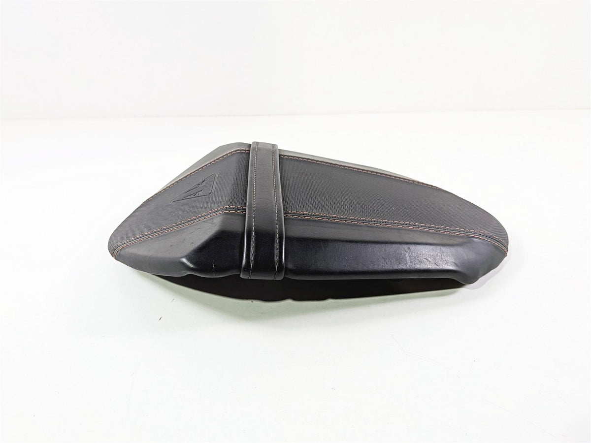 2019 Triumph Speed Triple RS 1050 Rear Passenger Seat Saddle T2307339 {{ shop.shopifyCountryName }} - Mototech271