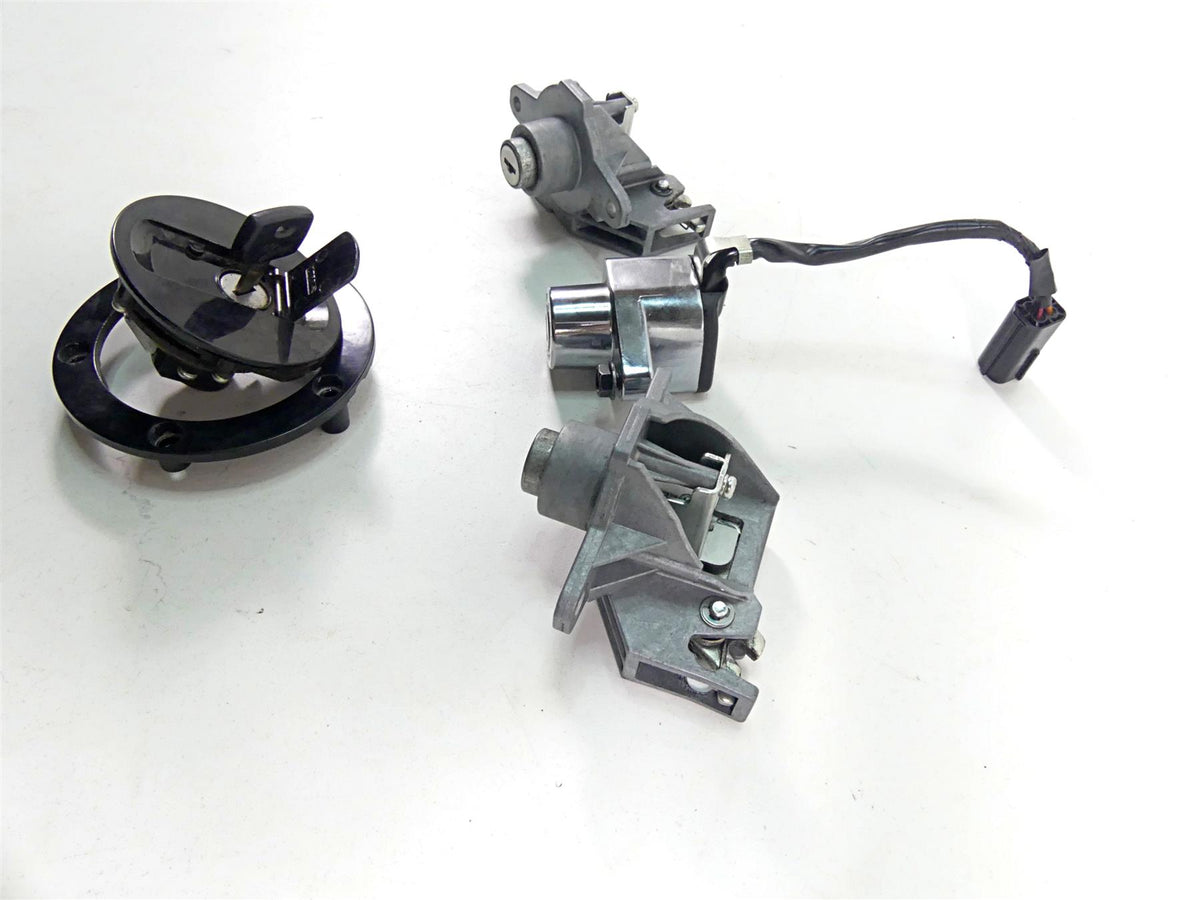 2011 Victory Cross Country Ignition Switch Key Lock Tank Cap Set 4012944 4012943 {{ shop.shopifyCountryName }} - Mototech271