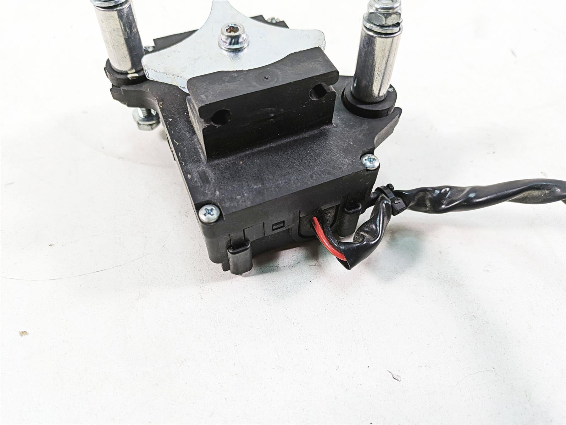 2016 Suzuki M109R VZR1800 Denso Exhaust Header Servo 33970-48G00 {{ shop.shopifyCountryName }} - Mototech271