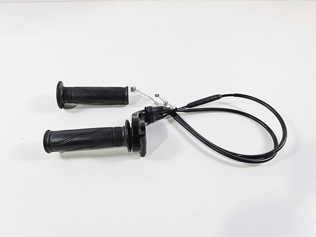 2016 Yamaha YZF R1 RN32 Hand Throttle Grip & Cables 5VY-26281-00-00 {{ shop.shopifyCountryName }} - Mototech271
