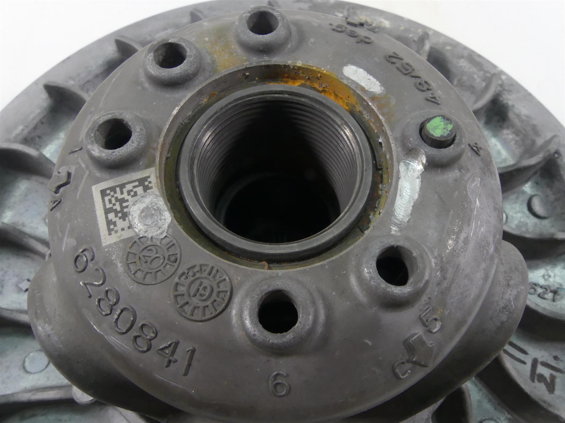 2020 Can Am Maverick X3 XMR Turbo RR Secondary Driven Drive Clutch 420280811 {{ shop.shopifyCountryName }} - Mototech271