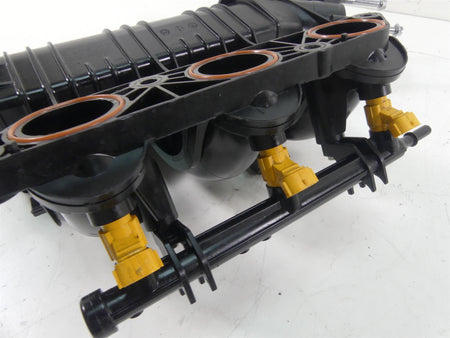 2017 Yamaha Waverunner VX 1050 CS Intake Manifold & Injectors 6EY-13641-00-00 {{ shop.shopifyCountryName }} - Mototech271